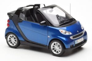 Smart Fortwo 451 Cabrio Blau & Schwarz Minichamps 1:18 150036330 Metall — Bild 6 von 8