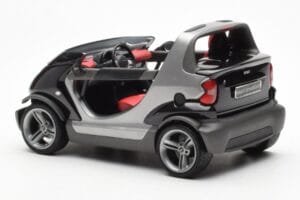 Smart Fortwo Crossblade Cabriolet Silber Schwarz Kyosho 1:18 13440 Metall — Bild 5 von 6