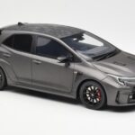 Toyota GR Corolla Morizo Edition Grau Otto 1:18 - image 4 of 6