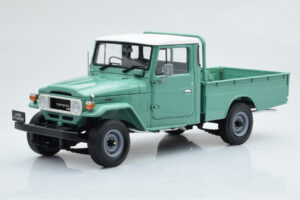 Toyota Land Cruiser 40 4x4 Pickup Grün Kyosho 1:18