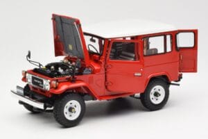 Toyota Land Cruiser FJ40 Van Rot Kyosho 1:18 08971R Metall — Bild 2 von 8