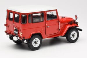 Toyota Land Cruiser FJ40 Van Rot Kyosho 1:18 08971R Metall — Bild 3 von 8