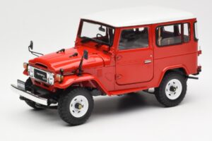 Toyota Land Cruiser FJ40 Van Rot Kyosho 1:18