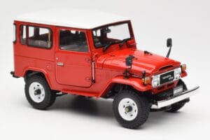 Toyota Land Cruiser FJ40 Van Rot Kyosho 1:18 08971R Metall — Bild 6 von 8