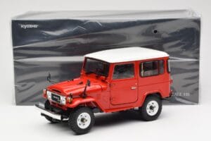 Toyota Land Cruiser FJ40 Van Rot Kyosho 1:18 08971R Metall — Bild 8 von 8