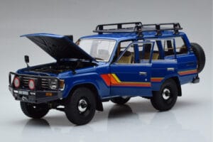Toyota Land Cruiser 60 Blau Mit Optionalem Zubehör Kyosho 1:18 08956XBL Metall — Bild 2 von 11