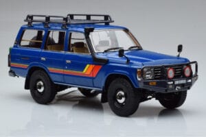 Toyota Land Cruiser 60 Blau Mit Optionalem Zubehör Kyosho 1:18 08956XBL Metall — Bild 5 von 11