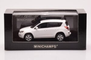Toyota RAV4 XA30 Weiß Minichamps 1:43 400166571 Metall — Bild 4 von 4
