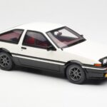 Toyota Sprinter Trueno AE86 Weiß Otto 1:18 - image 4 of 6
