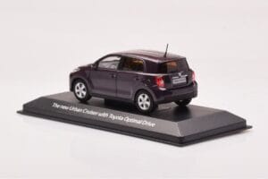 Toyota Urban Cruiser Violett Metallic Minichamps 1:43 403166963 Metall — Bild 3 von 4
