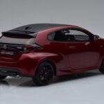 Toyota GR Yaris Rot Otto 1:18 - image 2 of 6