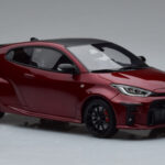 Toyota GR Yaris Rot Otto 1:18 - image 4 of 6