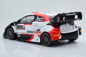 Toyota GR Yaris Rally1 #1 S. Ogier / B. Veillas Rally Monte Carlo 2022 IXO 1:18 18RMC151B Metall — Bild 5 von 6