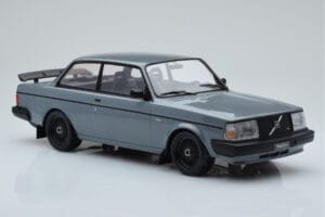 Volvo 240 Turbo Grau IXO 1:18 18CMC089 Metall — Bild 4 von 6