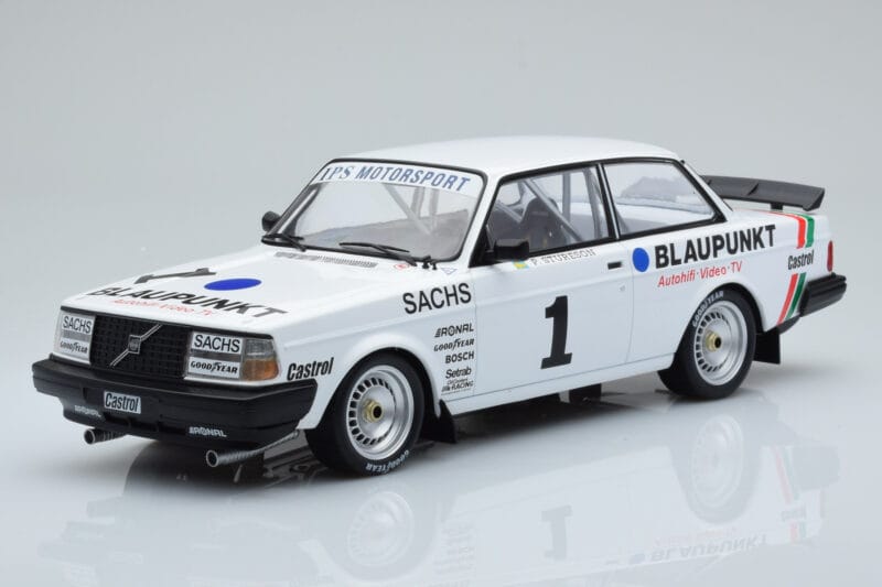 Volvo 240 Turbo IPS Racing Blaupunkt #1 P. Stureson DTM Zolder 1986 IXO 1:18