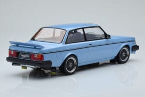 Volvo 240 Turbo Hellblau IXO 1:18 18MCC090 Metall — Bild 2 von 6