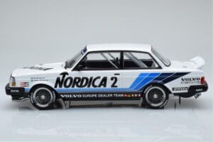 Volvo 240 Turbo Nordica #2 U. Granberg / T. Lindstrom ETCC Brno 1986 IXO 1:18 18RMC088 Metall — Bild 3 von 6