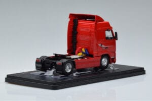 Volvo FH12 Rot IXO 1:43 TR123 Metall — Bild 2 von 6