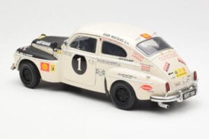 Volvo PV 544 Rally Revell 1:18 8922 Metall — Bild 7 von 8