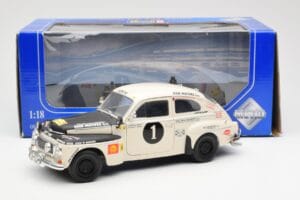 Volvo PV 544 Rally Revell 1:18 8922 Metall — Bild 8 von 8
