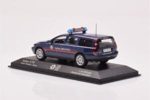Volvo V70 Garde Frontiere Suisse Minichamps 1:43 430171899 Metall — Bild 3 von 4