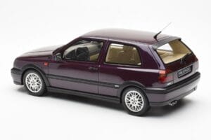 Volkswagen Golf Mk3 VR6 Syncro Dunkel Violett Perleffekt Otto 1:18 OT1052 Resin — Bild 5 von 6