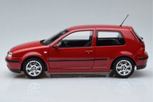 Volkswagen Golf Mk4 Rot Norev 1:18 188573 Metall — Bild 4 von 7