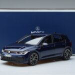 Volkswagen Golf GTI Mk8 Blau Norev 1:18 188594 Metall - image 7 of 7