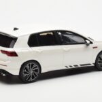 Volkswagen Golf GTI Mk8 Clubsport Weiß Otto 1:18 - image 2 of 6