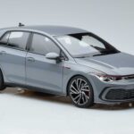 Volkswagen Golf GTI Mk8 Norev 1:18 188590 Metall - image 5 of 7