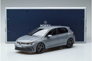 Volkswagen Golf GTI Mk8 Norev 1:18 188590 Metall — Bild 7 von 7