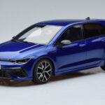 Volkswagen Golf Mk8 R Blau Otto 1:18