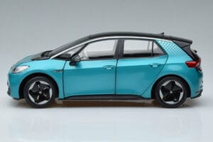 Volkswagen ID.3 Grün FAW 1:18 ZVN000001GRU Metall — Bild 4 von 7