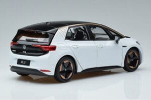 Volkswagen ID.3 Weiß FAW 1:18 ZVN000001WEI Metall — Bild 3 von 7