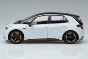 Volkswagen ID.3 Weiß FAW 1:18 ZVN000001WEI Metall — Bild 4 von 7