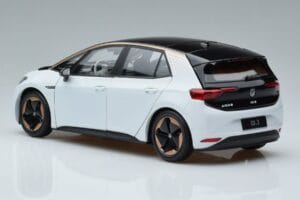 Volkswagen ID.3 Weiß FAW 1:18 ZVN000001WEI Metall — Bild 6 von 7