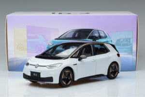 Volkswagen ID.3 Weiß FAW 1:18 ZVN000001WEI Metall — Bild 7 von 7
