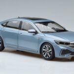 Volkswagen Passat B8 Blau FAW 1:18 ZVF000003A Metall - image 5 of 7