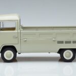 Volkswagen T2a Pickup 50. Jubiläumsedition Schuco 1:18 450019800 Metall - image 4 of 7