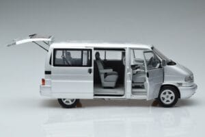 Volkswagen T4b Transporter Caravelle Minibus Schuco 1:18 450041500 Metall — Bild 4 von 8