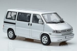 Volkswagen T4b Transporter Caravelle Minibus Schuco 1:18 450041500 Metall — Bild 6 von 8