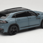 Volkswagen Teramont X Grau FAW 1:18 ZVB000003B Metall - image 3 of 8