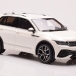 Volkswagen Tiguan R Weiß Otto 1:18 - image 4 of 6