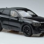 Volkswagen Touareg CR Schwarz FAW 1:18 LTC761021BLA Metall - image 5 of 7