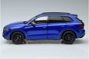 Volkswagen Touareg CR Blau FAW 1:18 LTC761021BLU Metall — Bild 4 von 7