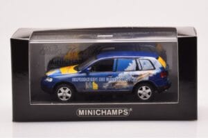 Volkswagen Touareg 7L Shell Helix Fresh Up Force Minichamps 1:43 VOLKSWAGEN-264066 Metall — Bild 4 von 4