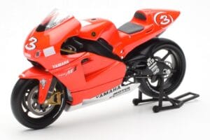 Yamaha YZR-M1 Marlboro Yamaha Team #3 M. Biaggi MotoGP 2002 Minichamps 1:12 122026303 Metall — Bild 2 von 4