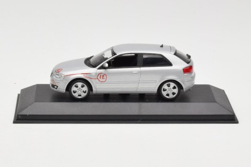 Audi A3 8P Silber Prototyp Minichamps 1:43 5010503013 Metall