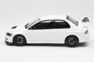 Mitsubishi Lancer Evo VIII MR FQ-400 Weiß Otto 1:18 OT777 Resin — Bild 3 von 6