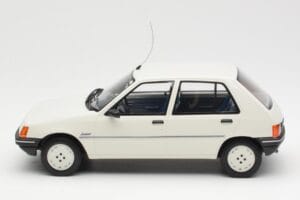 Peugeot 205 Junior Weiß Otto 1:18 OT463 Resin — Bild 3 von 6